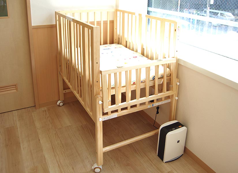 ベビーベッド